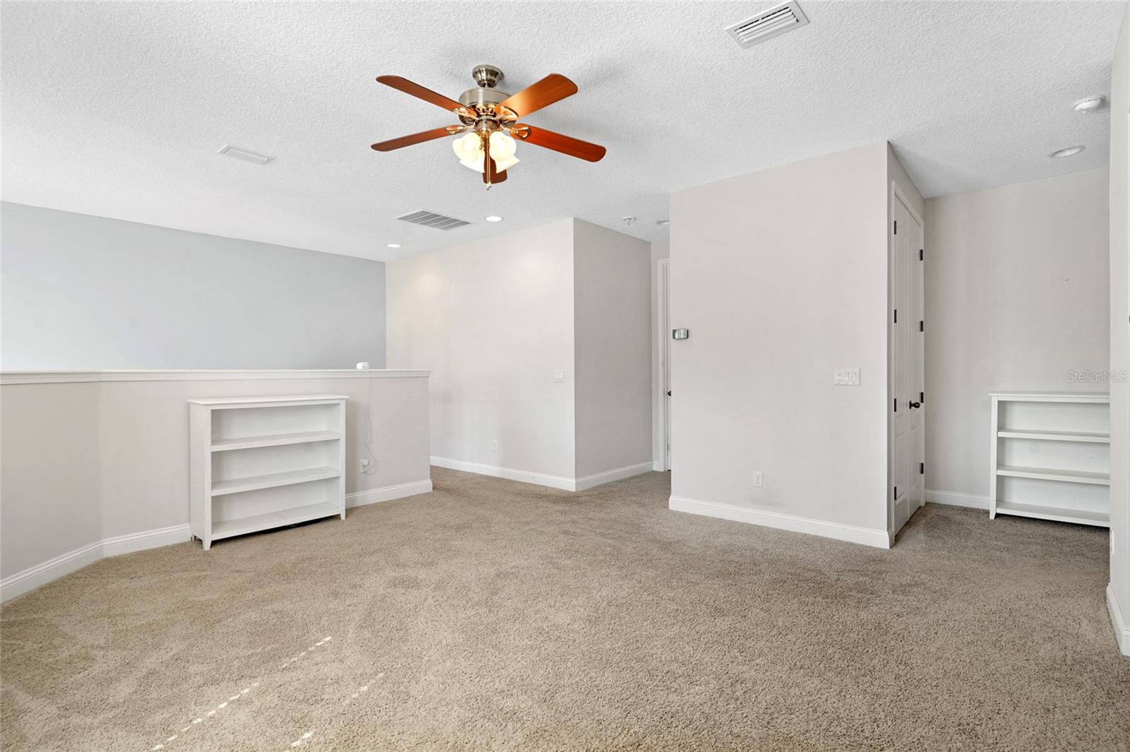 Image 36 of 59 For 112 Averley Way