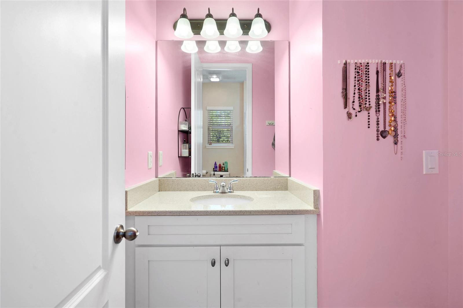 Image 41 of 59 For 112 Averley Way