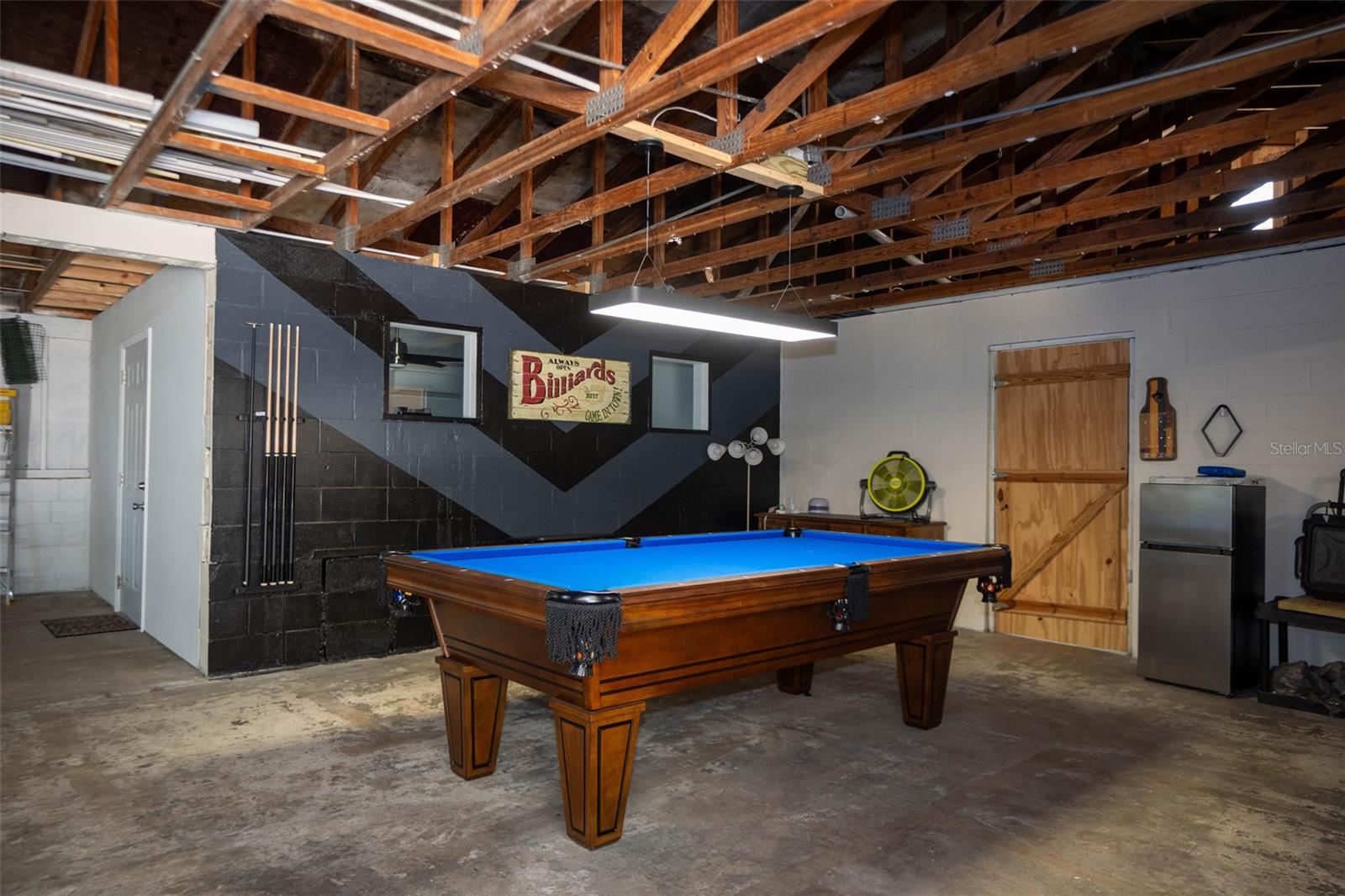 Image 20 of 81 For 20963 Colonial Drive