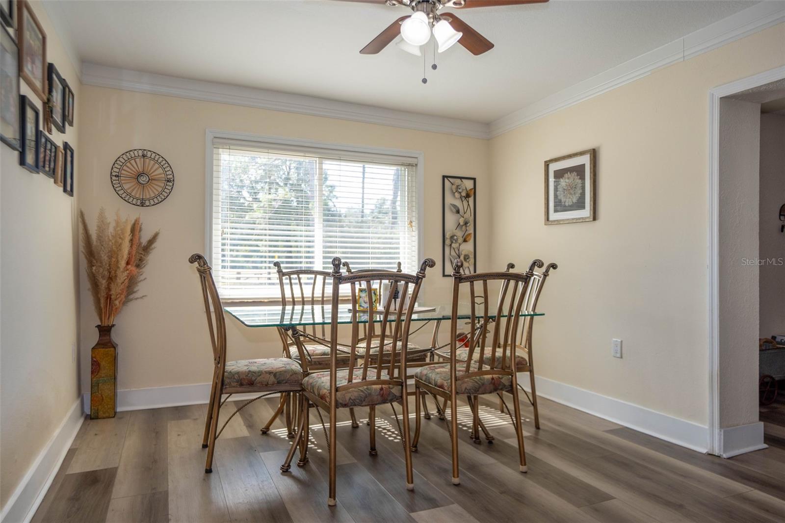 Image 4 of 81 For 20963 Colonial Drive