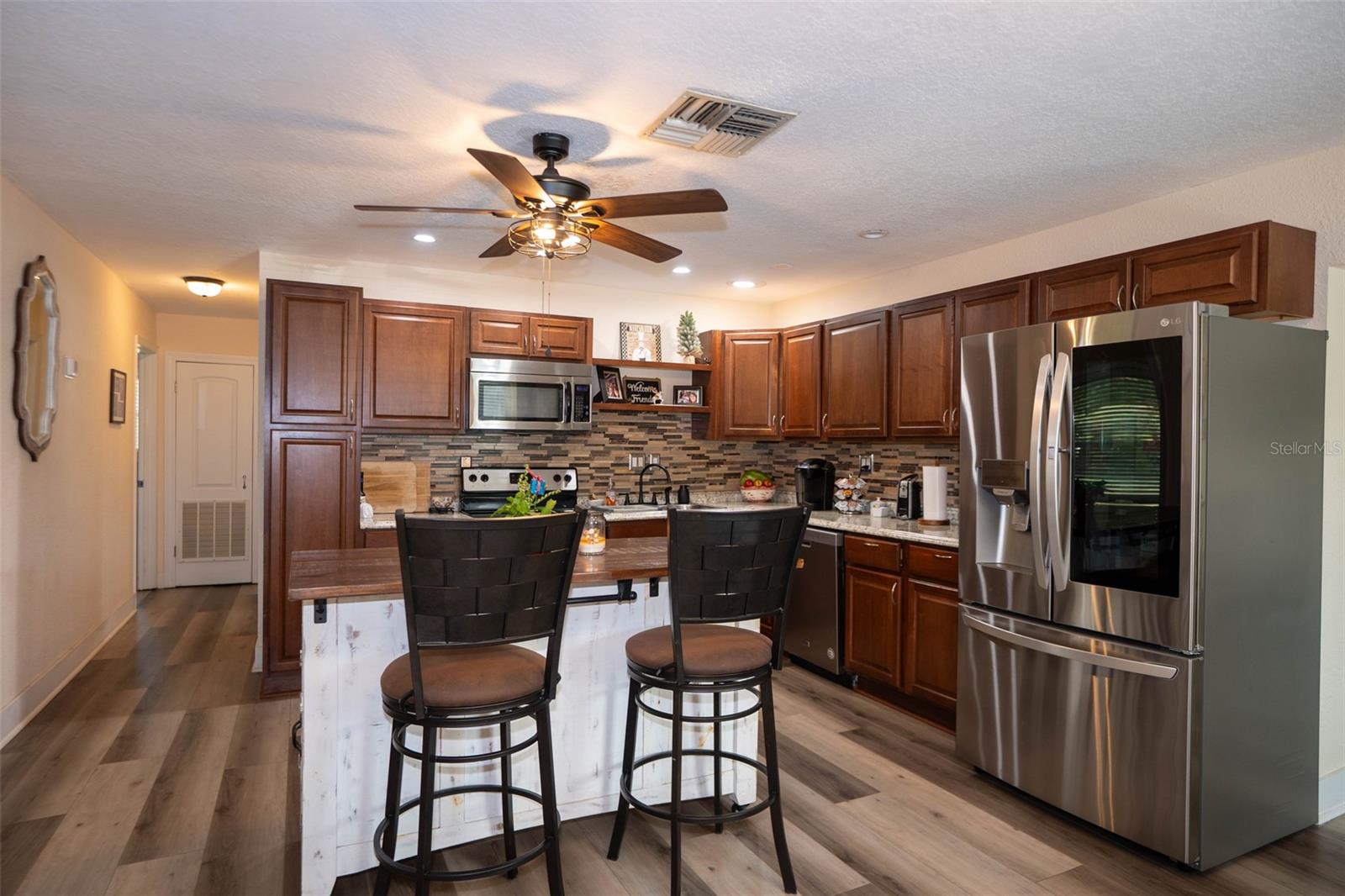 Image 77 of 81 For 20963 Colonial Drive