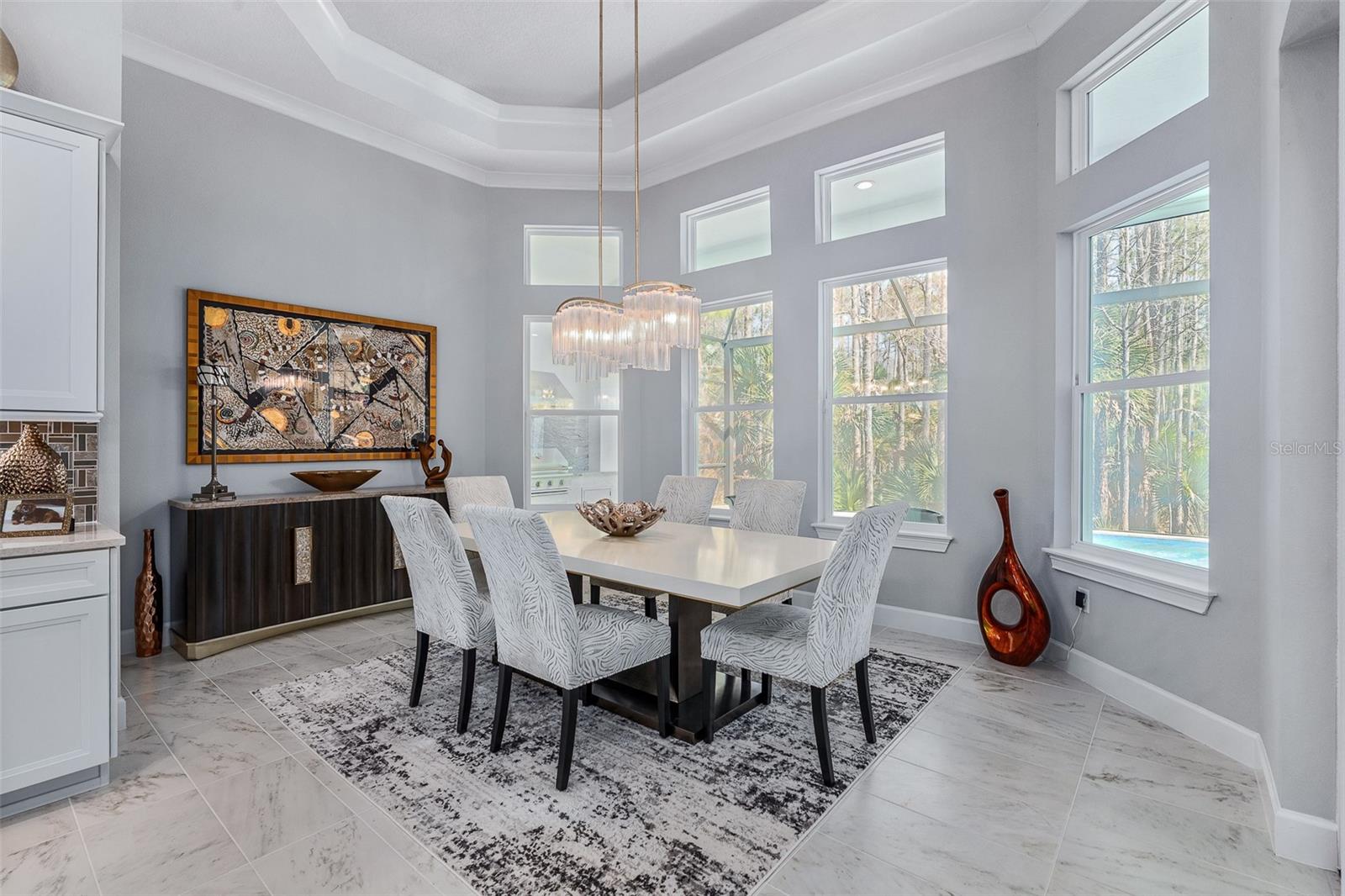 Listing photo id 18 for 272 Stirling Bridge Drive