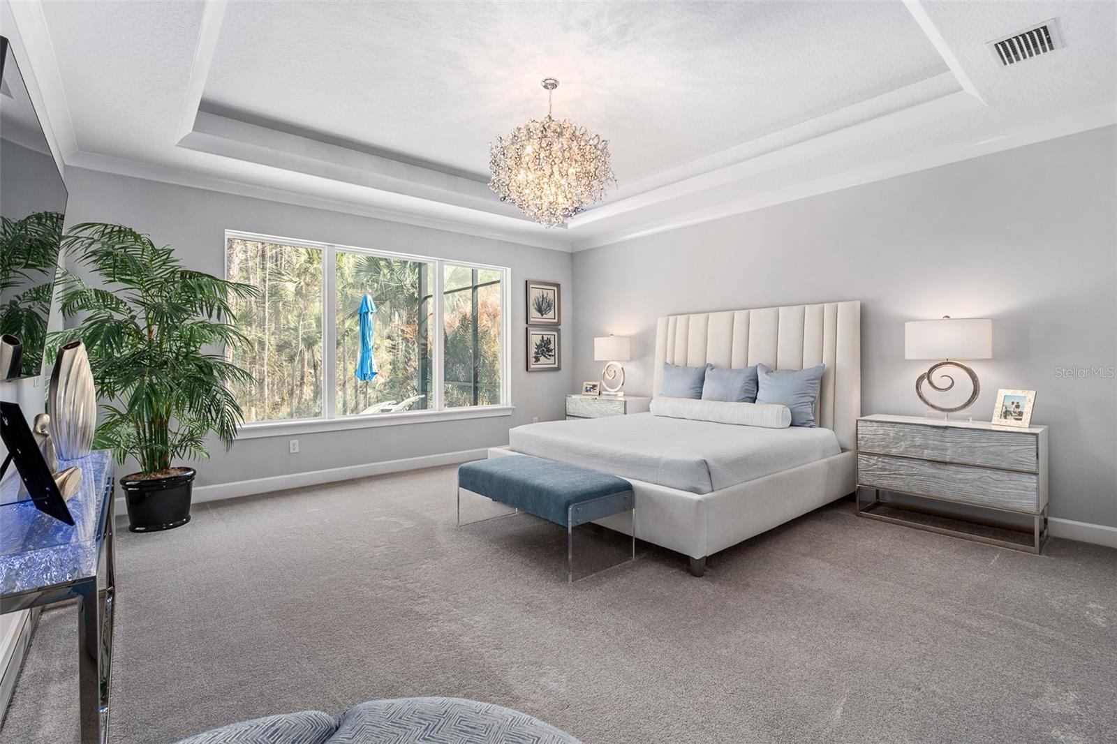 Listing photo id 27 for 272 Stirling Bridge Drive