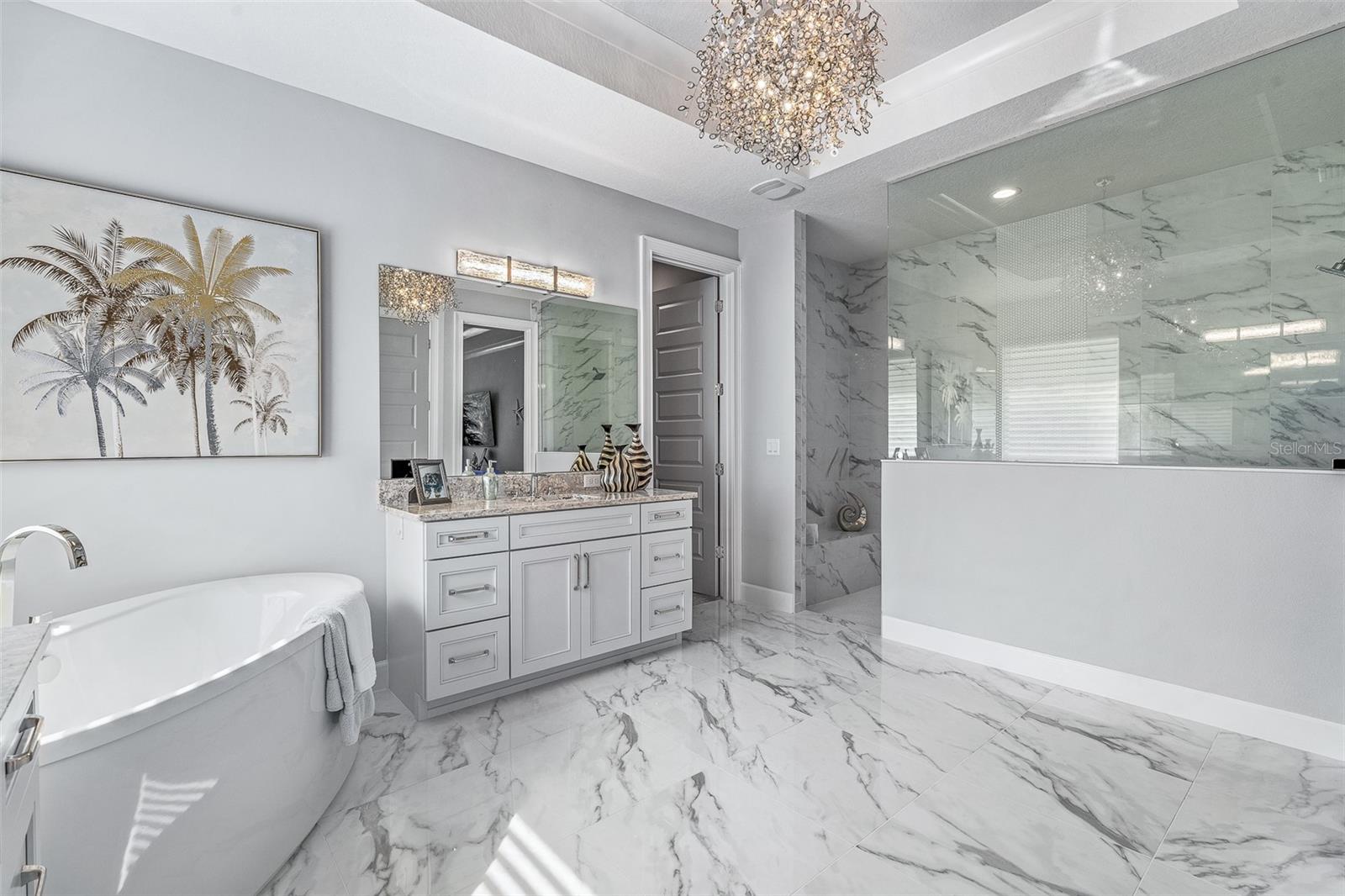 Listing photo id 33 for 272 Stirling Bridge Drive