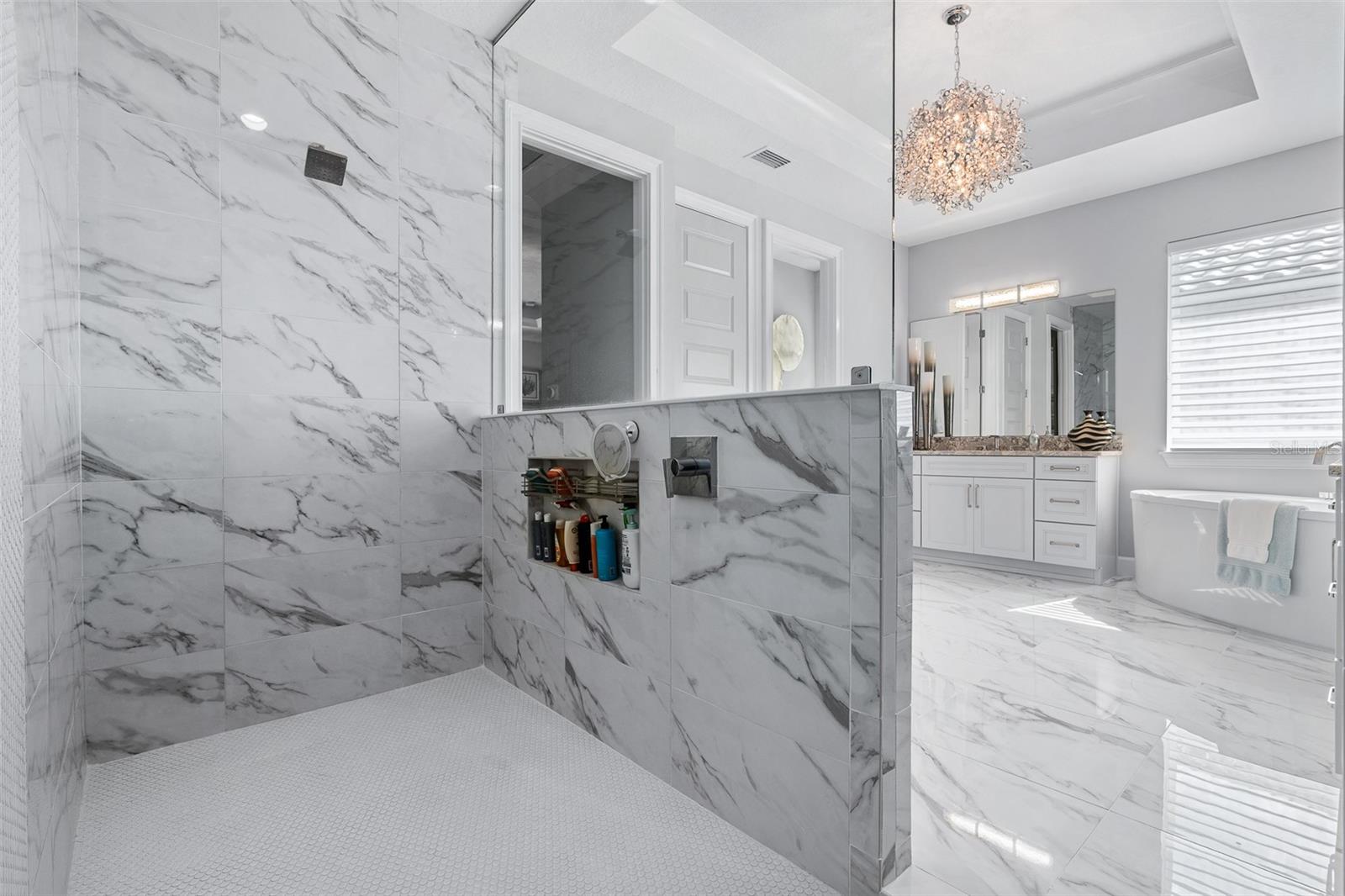 Listing photo id 34 for 272 Stirling Bridge Drive