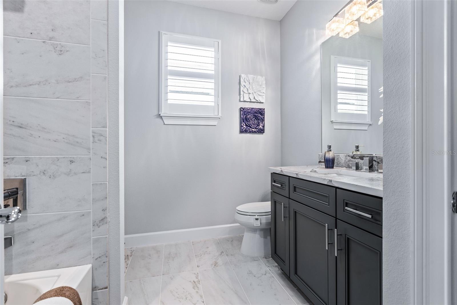 Listing photo id 42 for 272 Stirling Bridge Drive