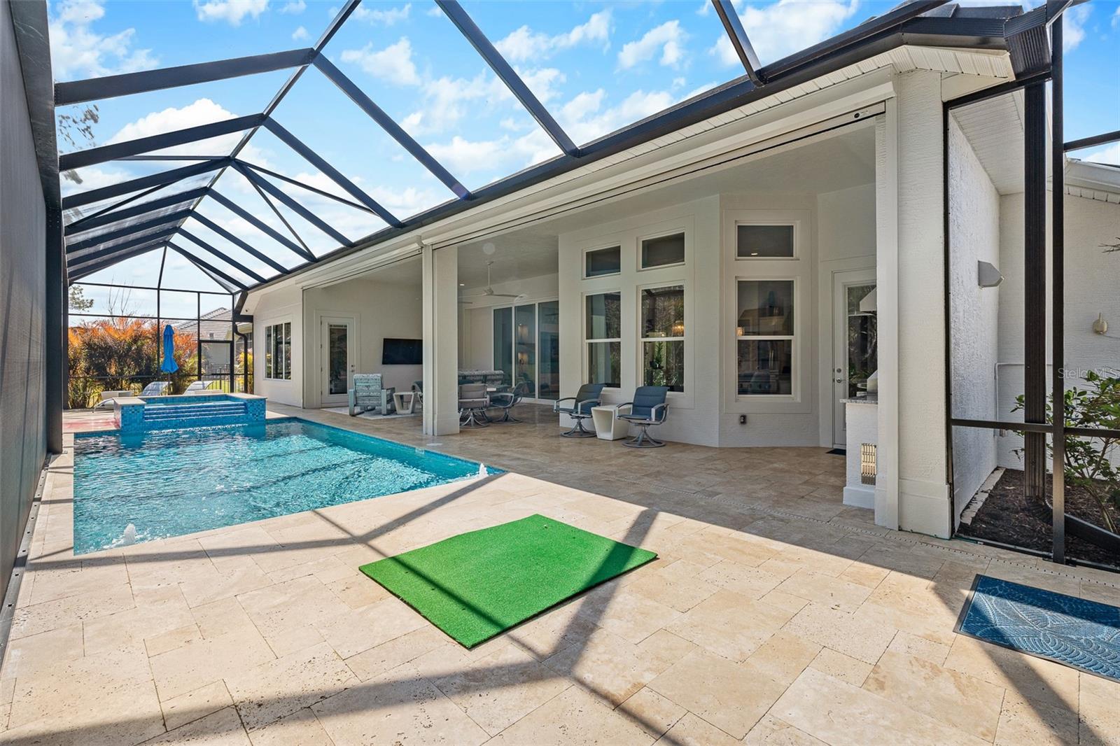 Listing photo id 51 for 272 Stirling Bridge Drive