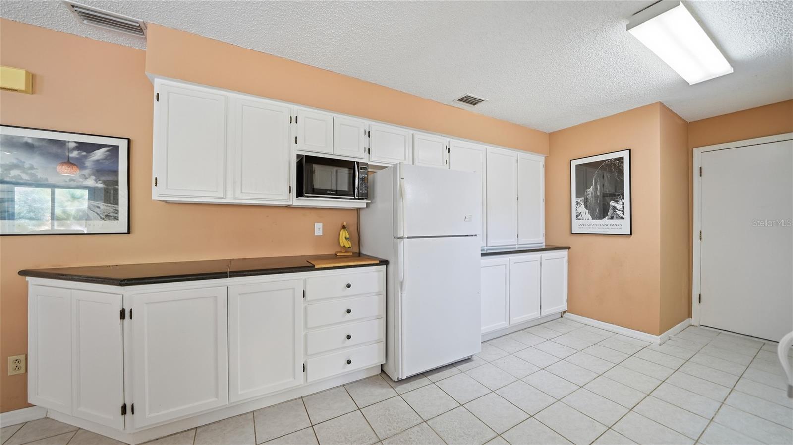 Image 12 of 50 For 350 Sunset Drive