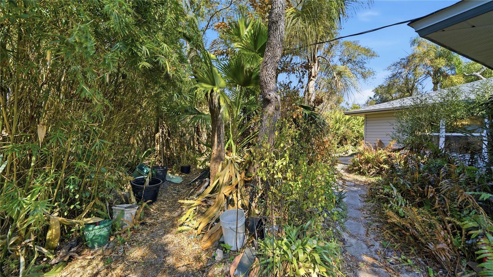 Image 34 of 50 For 350 Sunset Drive