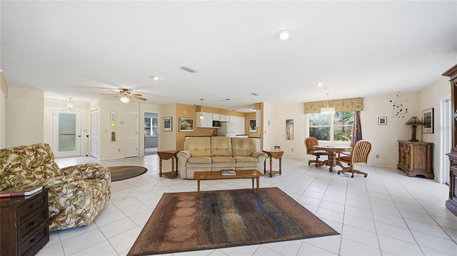 Image 7 of 50 For 350 Sunset Drive