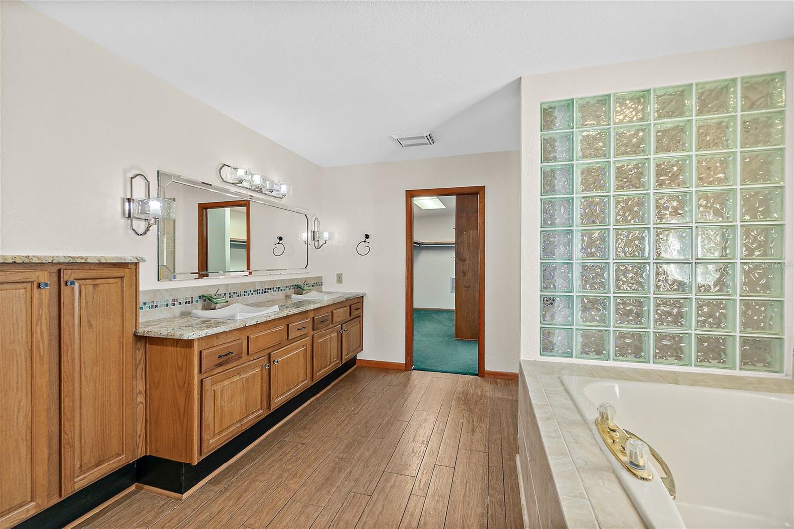 Image 19 of 48 For 127 Eagles Nest Lane