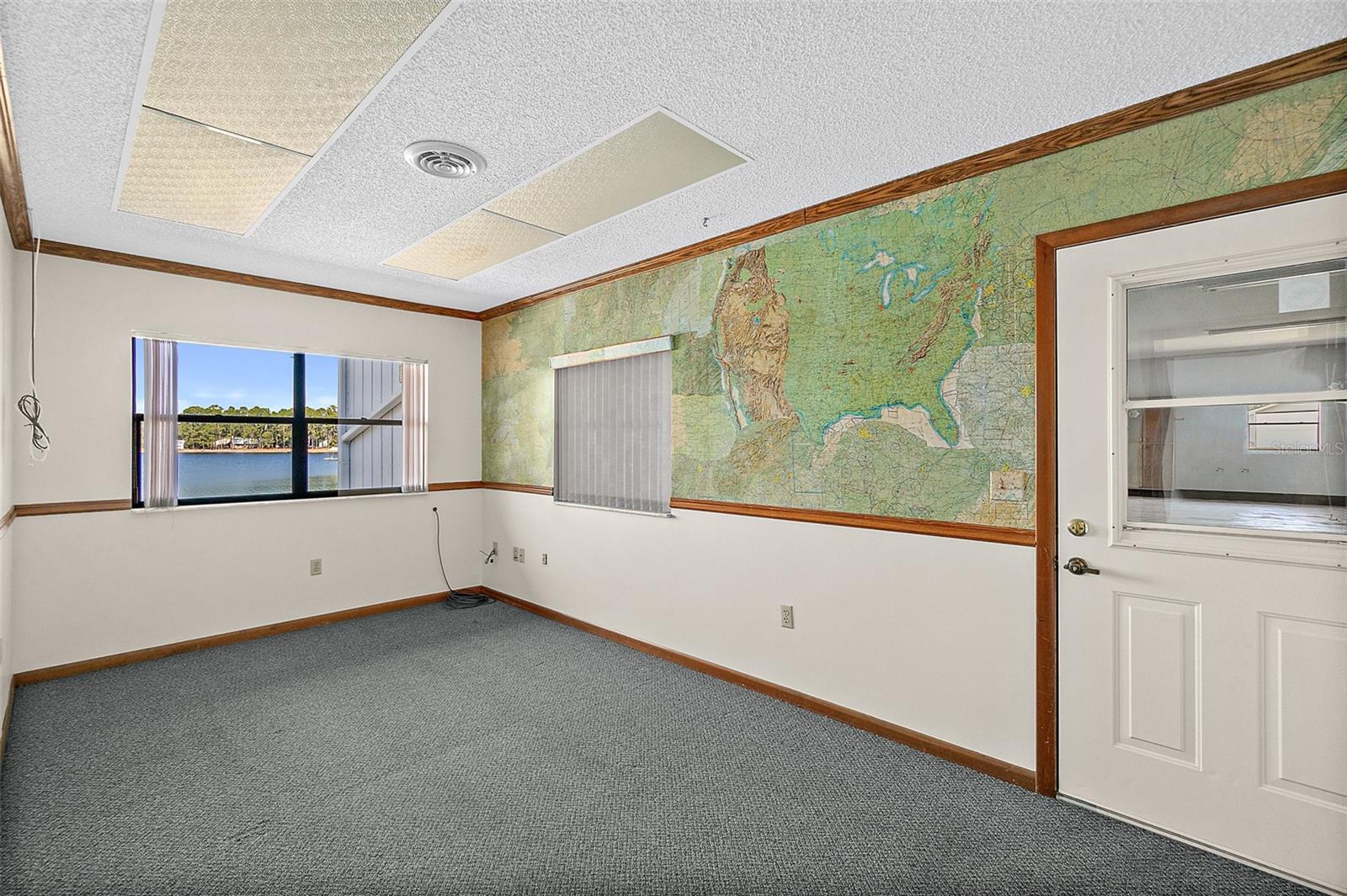 Image 27 of 48 For 127 Eagles Nest Lane