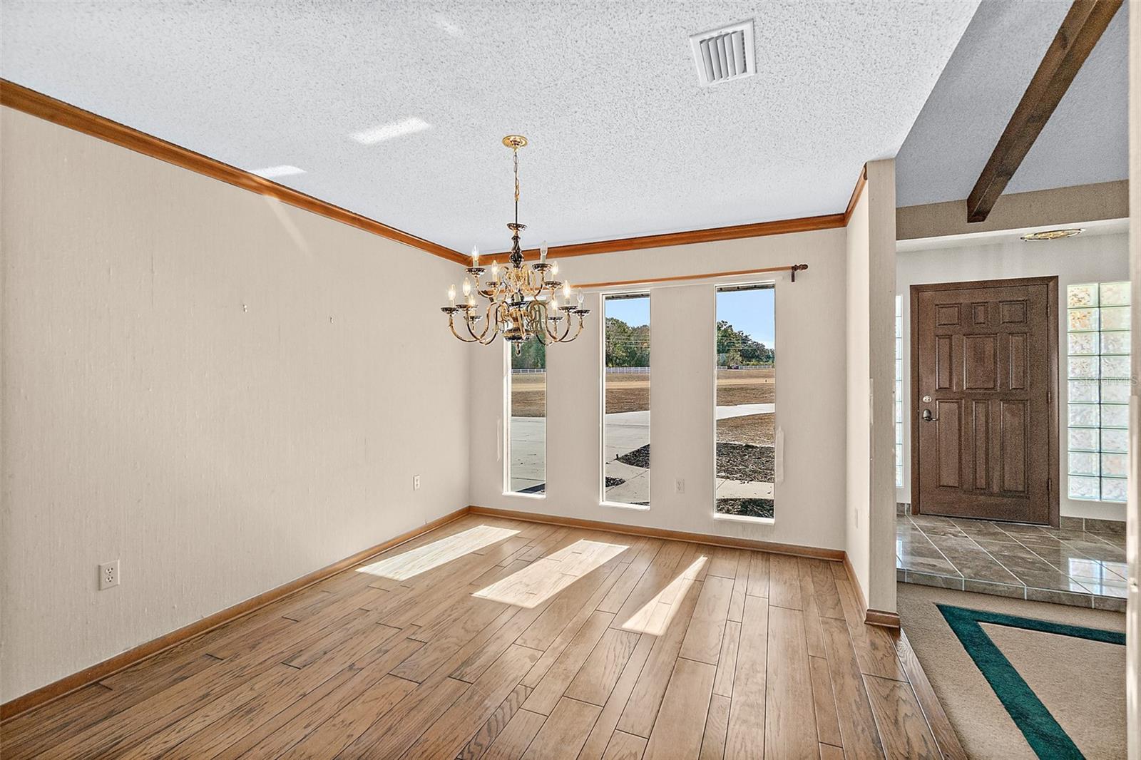 Image 5 of 48 For 127 Eagles Nest Lane