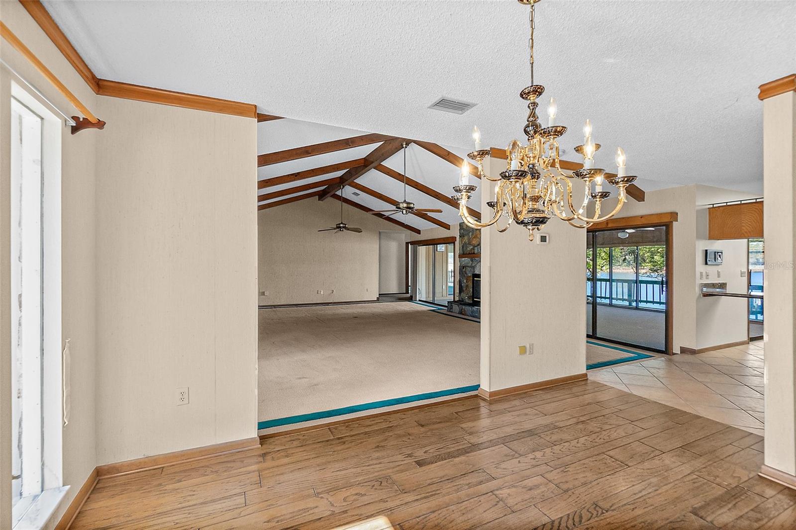 Image 7 of 48 For 127 Eagles Nest Lane