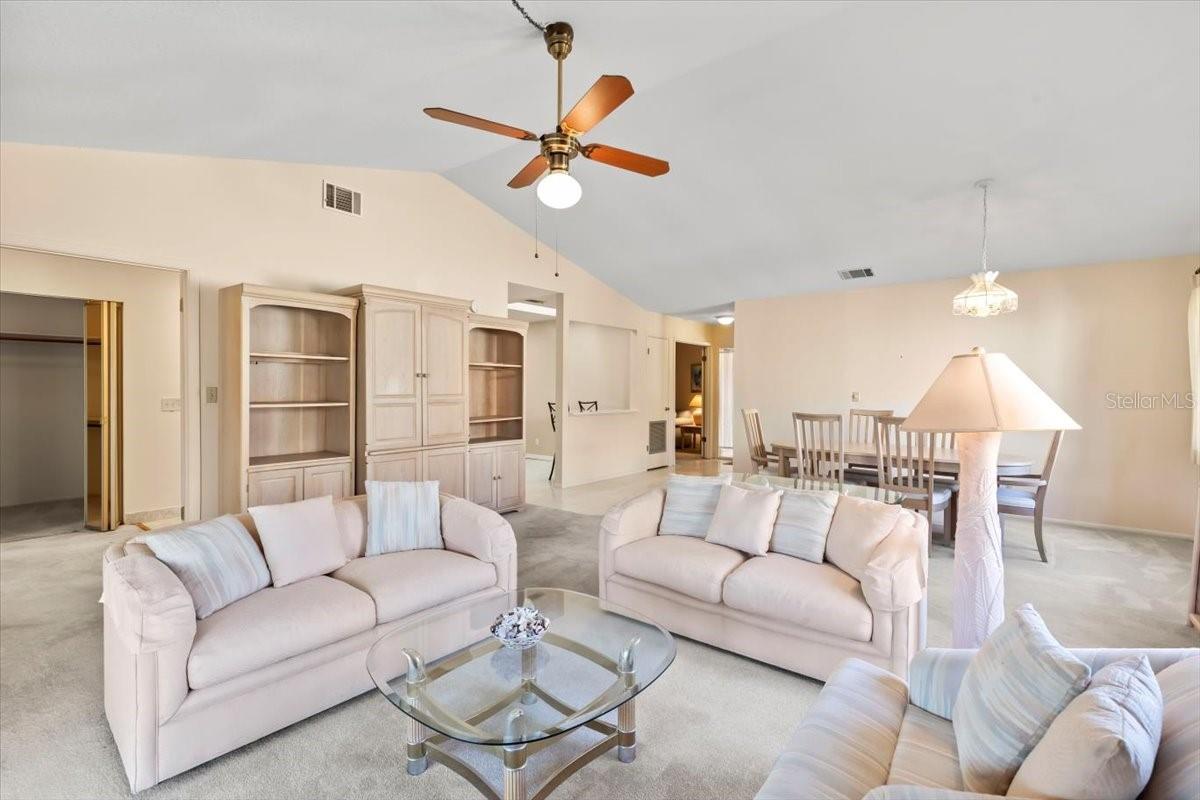 Image 11 of 70 For 636 Brown Pelican Drive