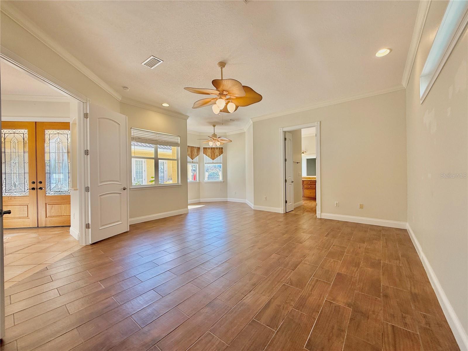 Image 13 of 83 For 88 Hidden Cove