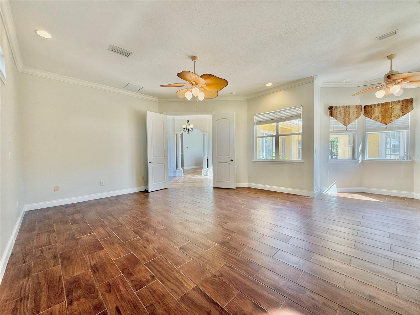 Image 14 of 83 For 88 Hidden Cove