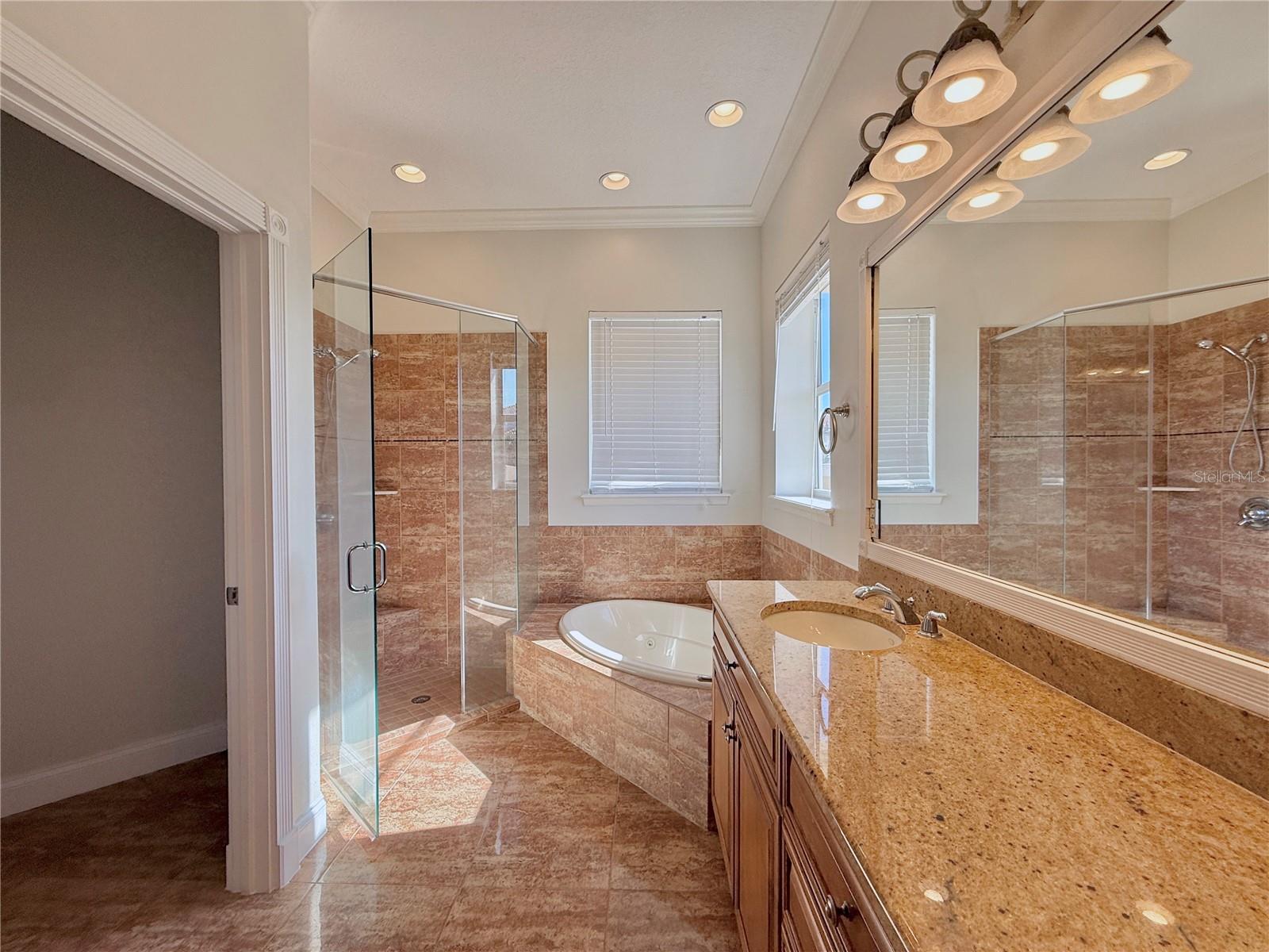 Image 16 of 83 For 88 Hidden Cove