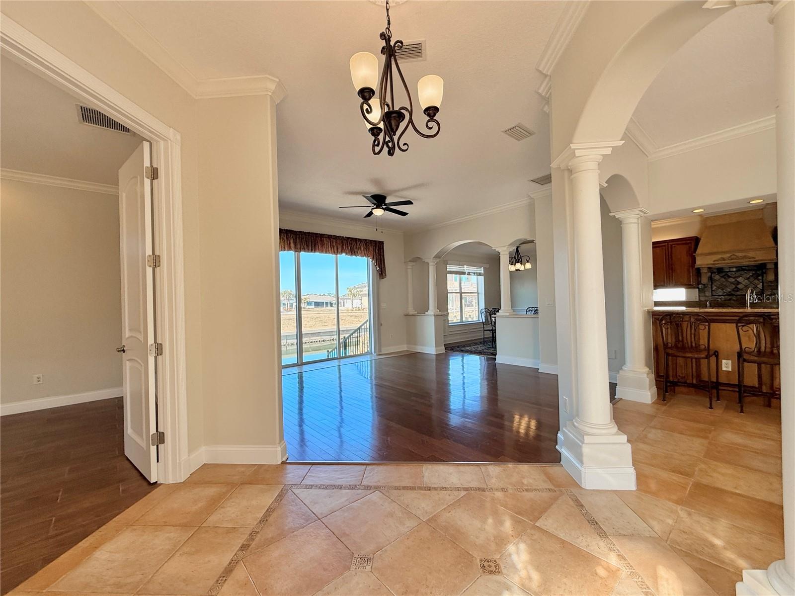 Image 22 of 83 For 88 Hidden Cove