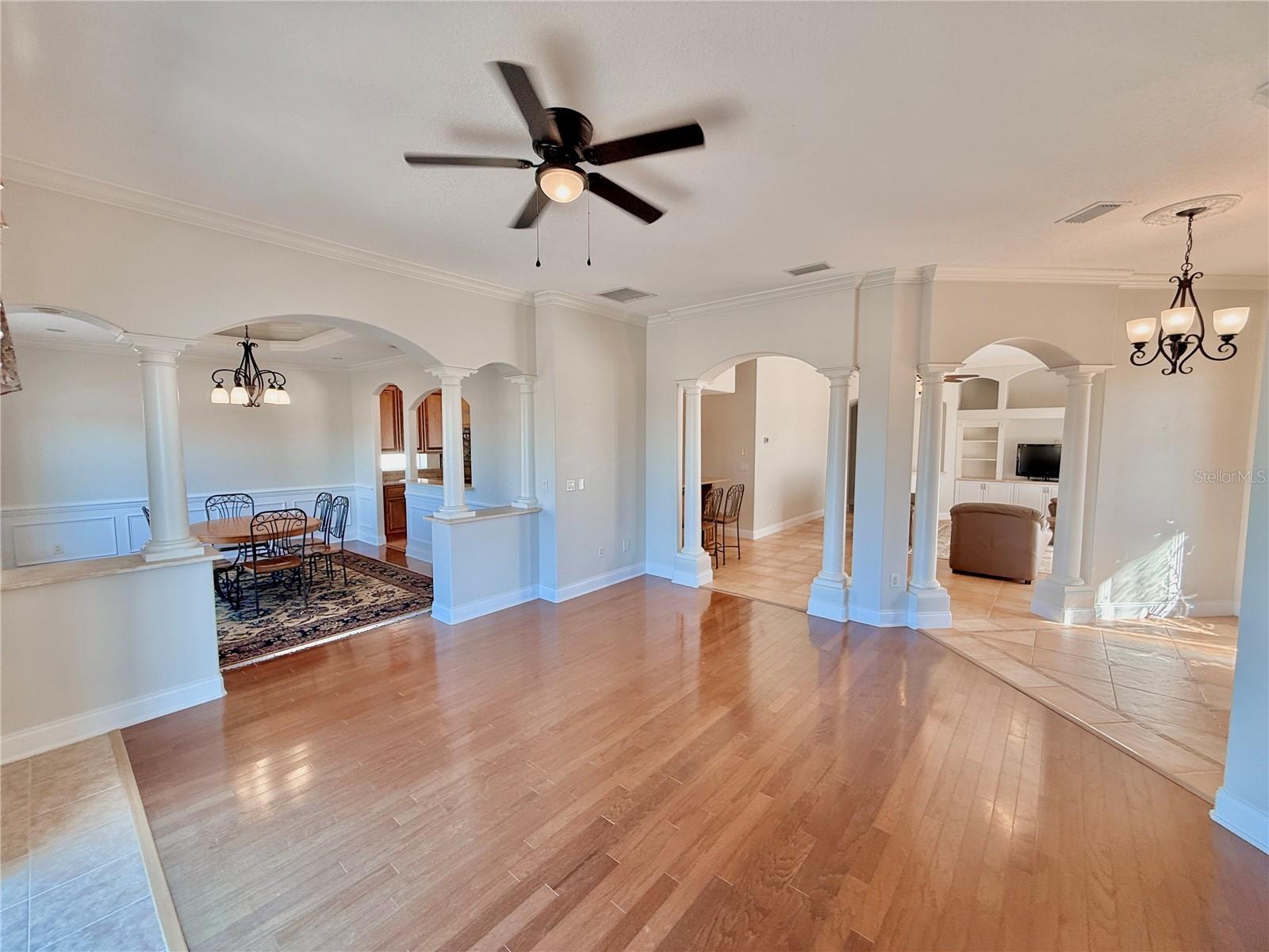 Image 26 of 83 For 88 Hidden Cove