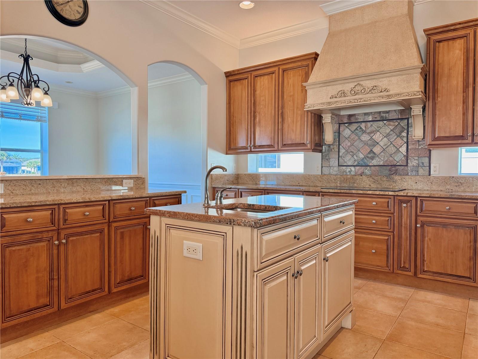 Image 34 of 83 For 88 Hidden Cove