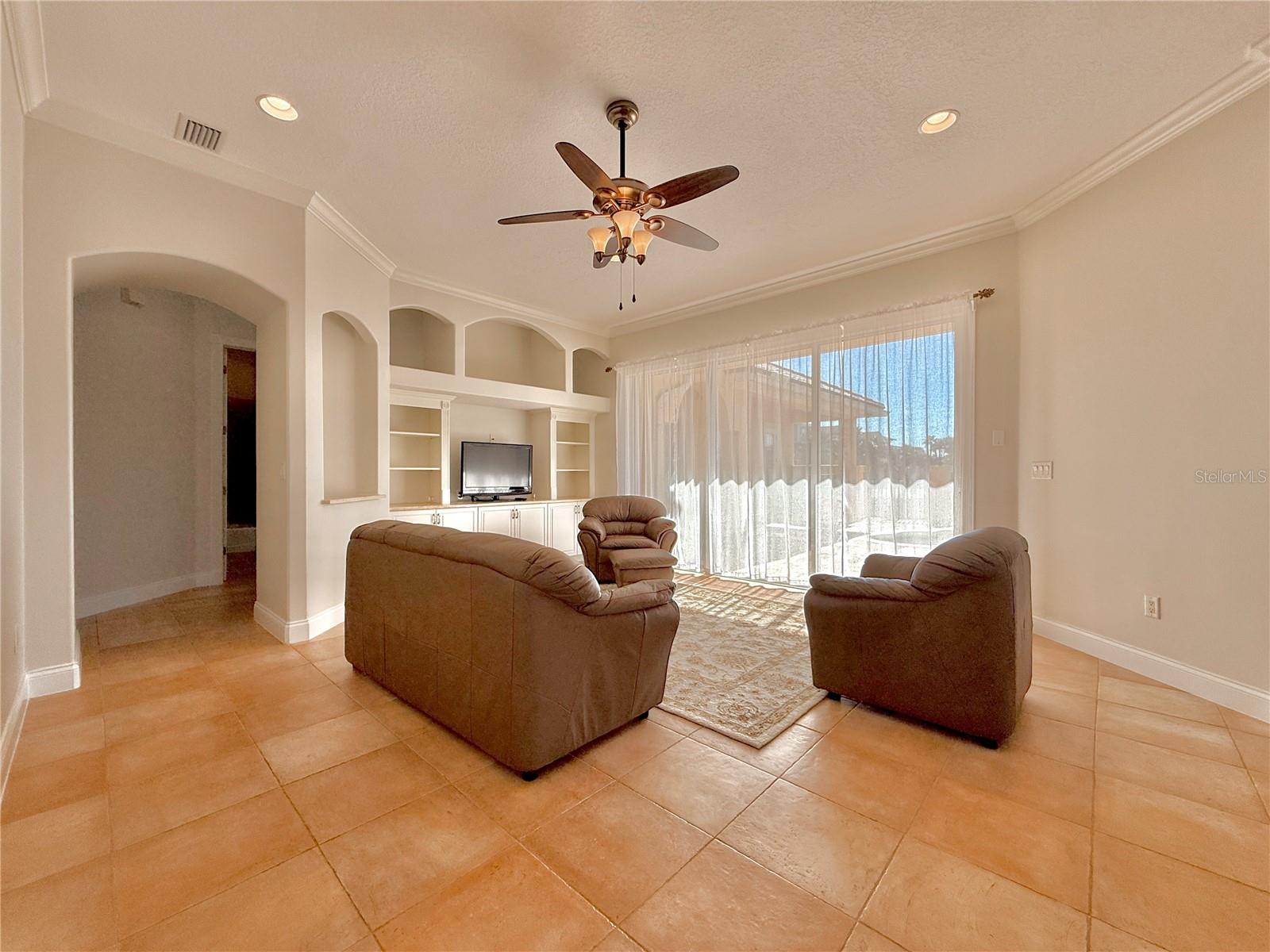 Image 40 of 83 For 88 Hidden Cove