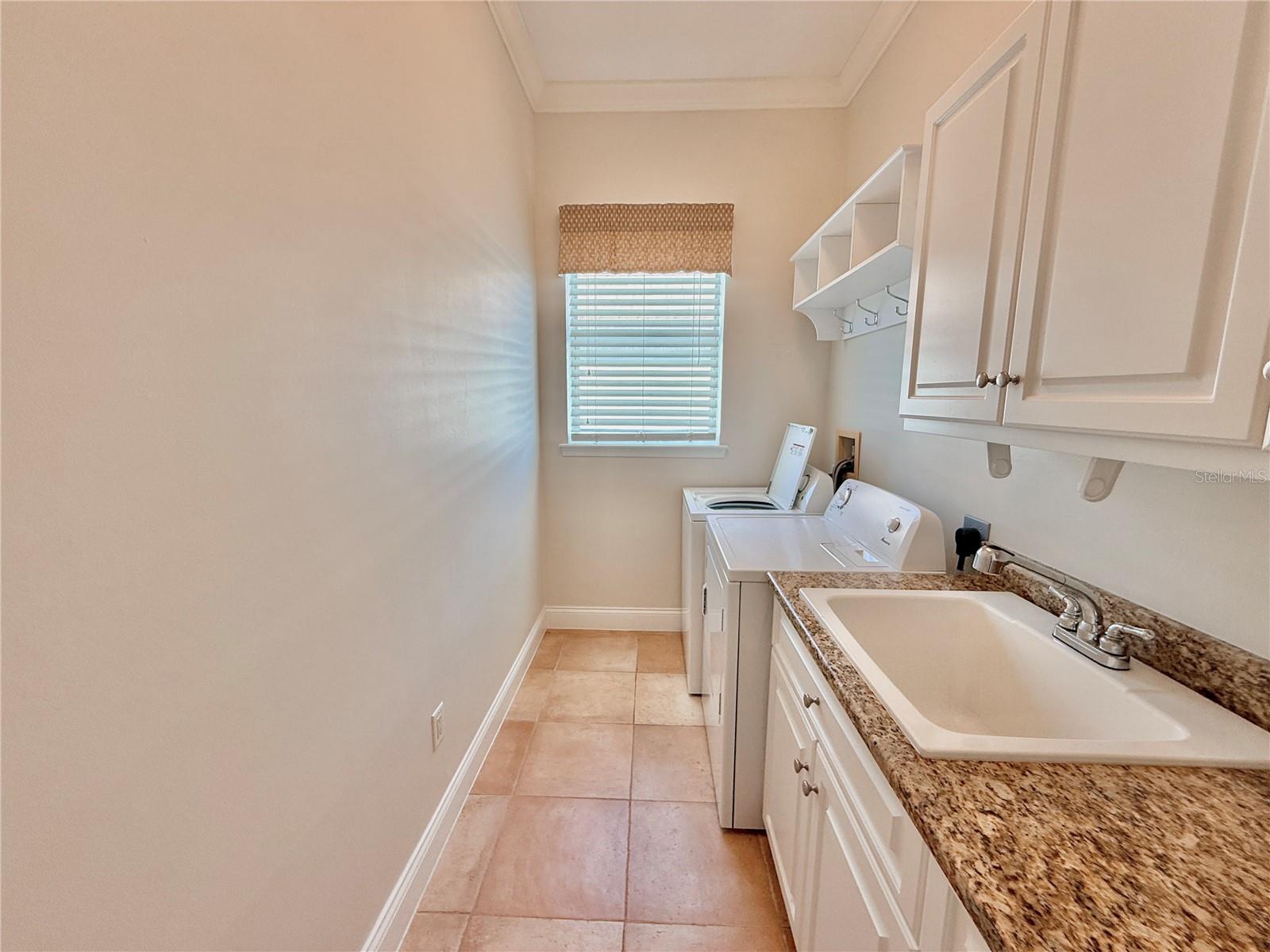 Image 50 of 83 For 88 Hidden Cove