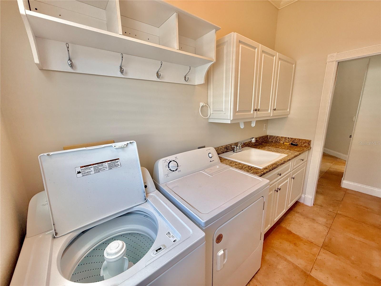 Image 51 of 83 For 88 Hidden Cove