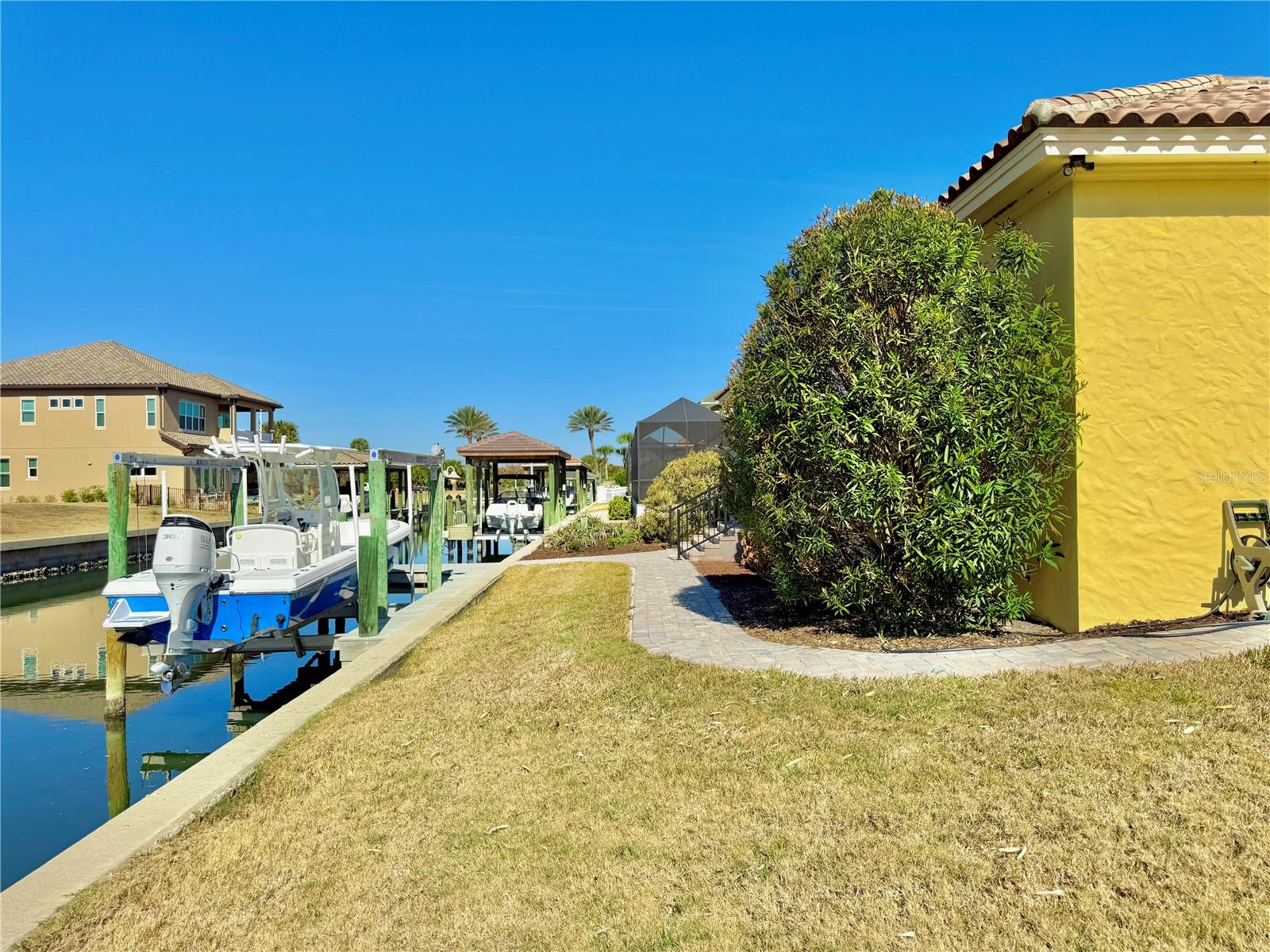 Image 62 of 83 For 88 Hidden Cove