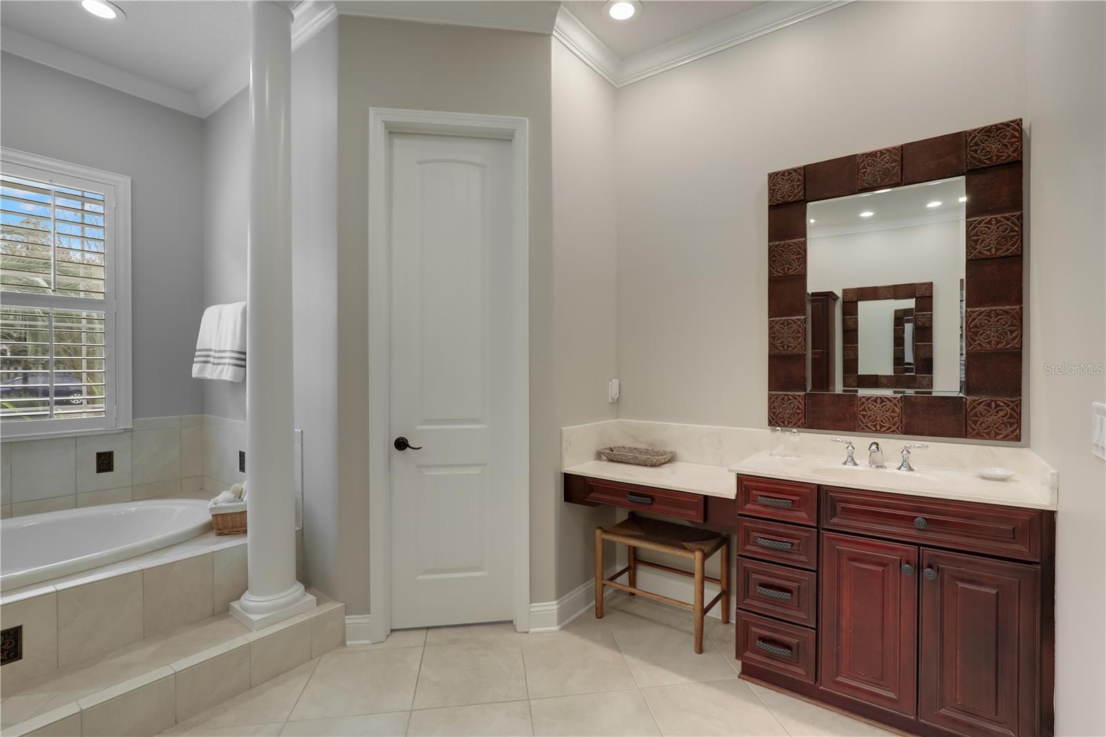 Image 21 of 70 For 182 Malley Cove Lane