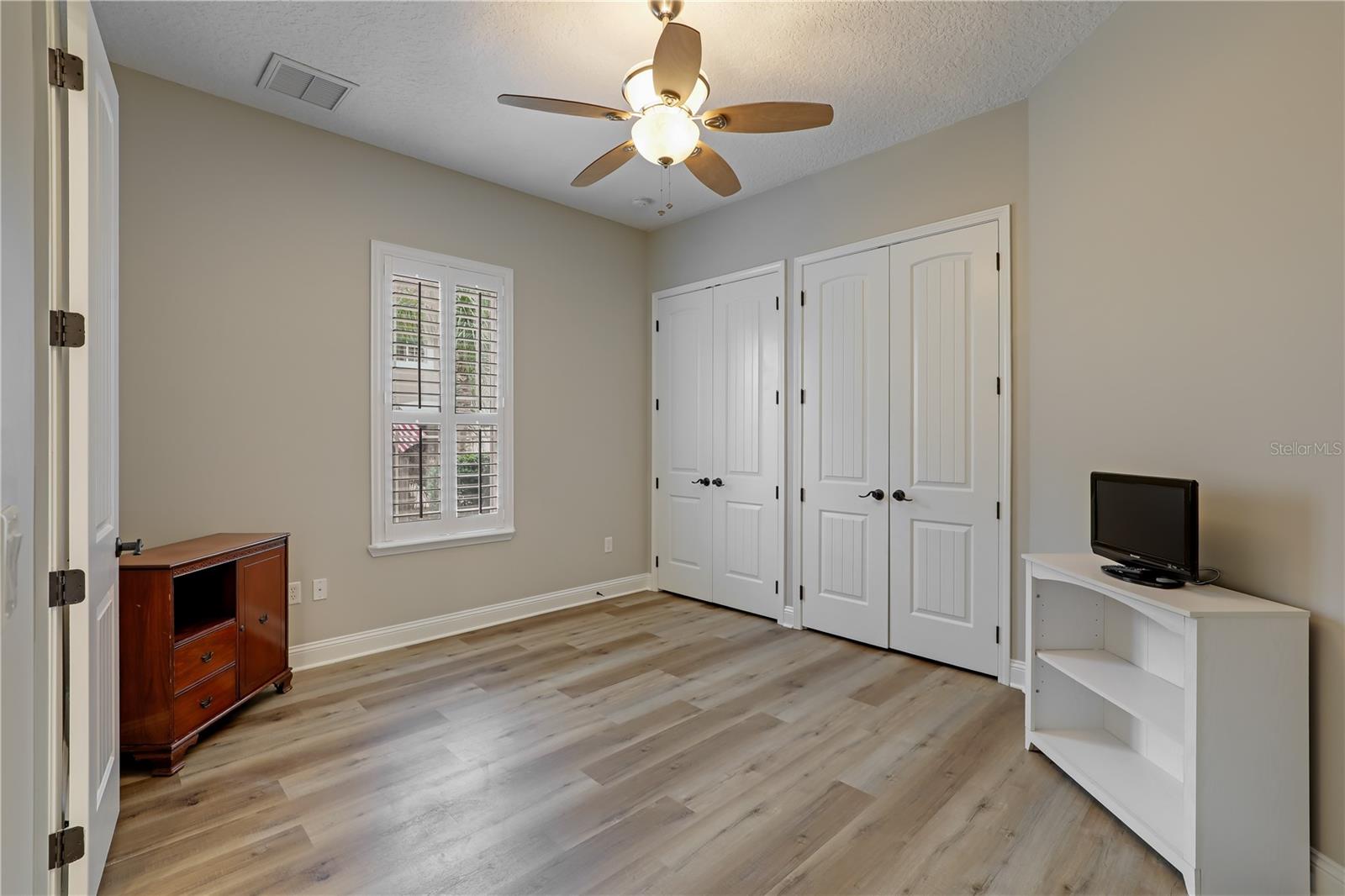 Image 44 of 70 For 182 Malley Cove Lane