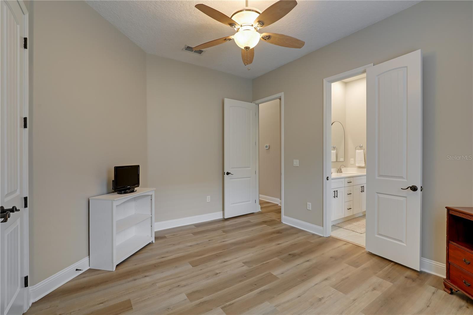 Image 46 of 70 For 182 Malley Cove Lane