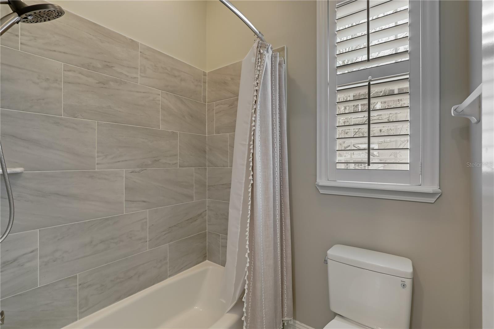 Image 48 of 70 For 182 Malley Cove Lane