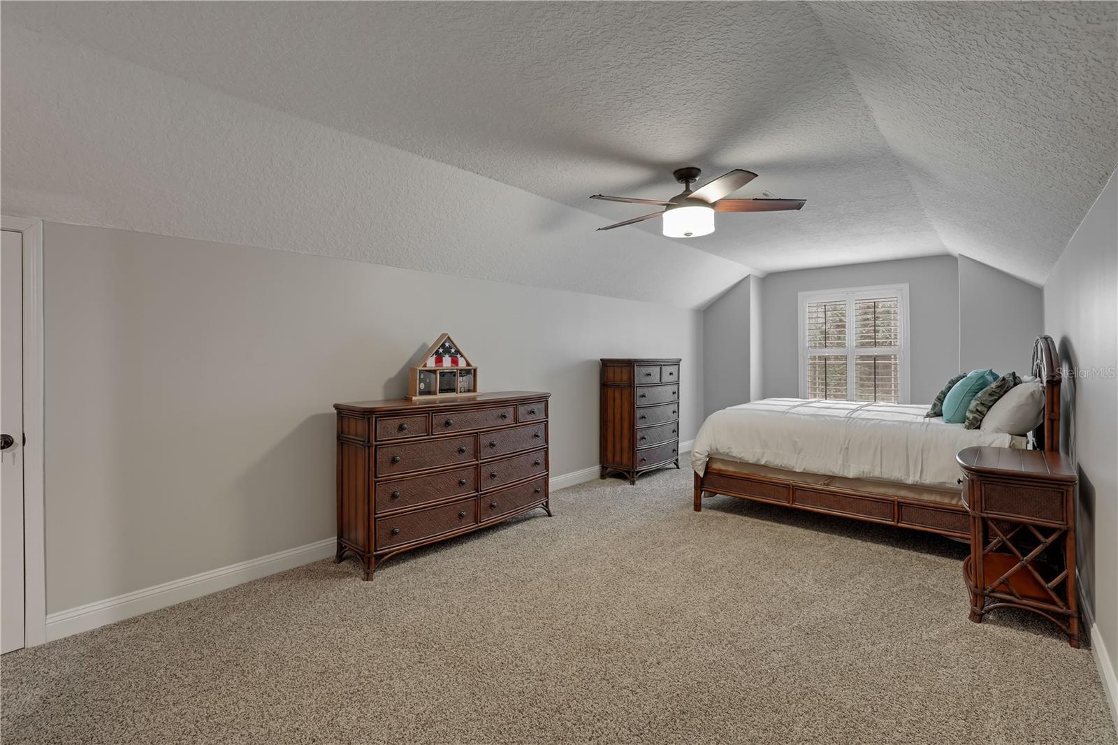 Image 55 of 70 For 182 Malley Cove Lane