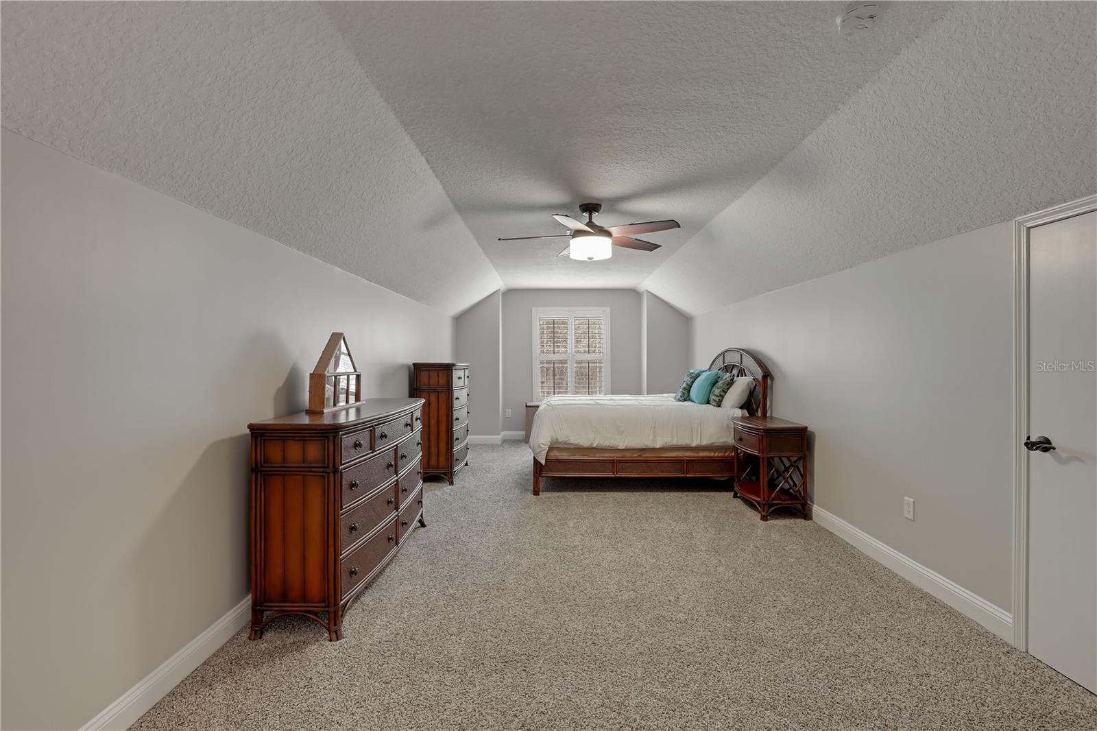 Image 6 of 70 For 182 Malley Cove Lane