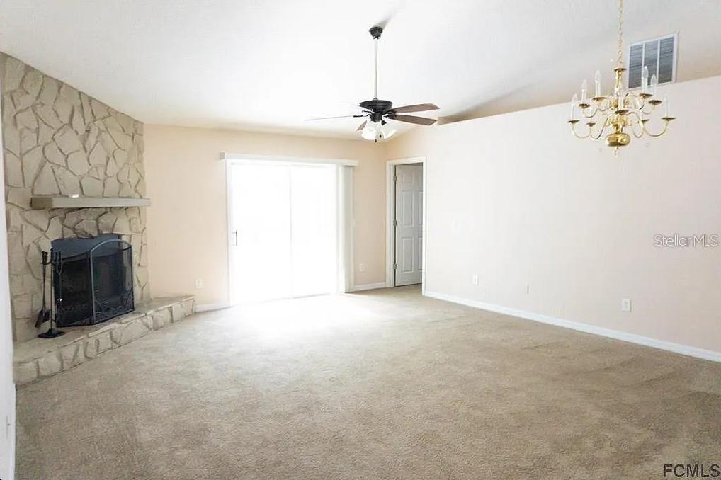 Image 2 of 10 For 4 Ricardo Place