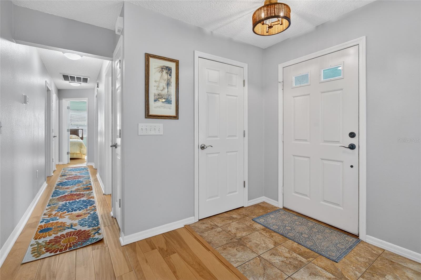 Image 10 of 37 For 5118 Royal Oak Drive