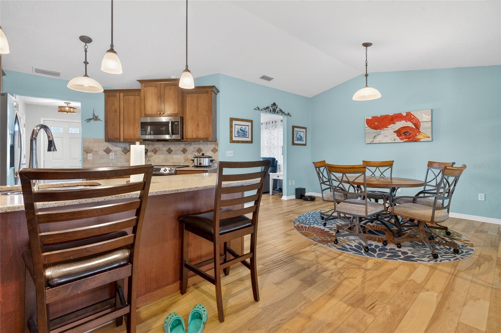 Image 19 of 37 For 5118 Royal Oak Drive