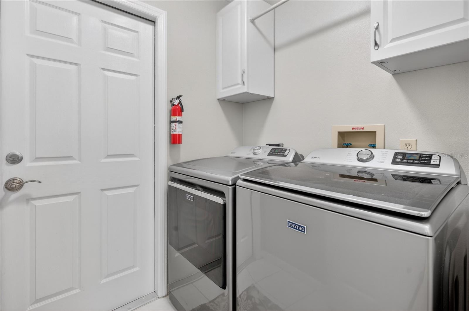 Image 24 of 37 For 5118 Royal Oak Drive