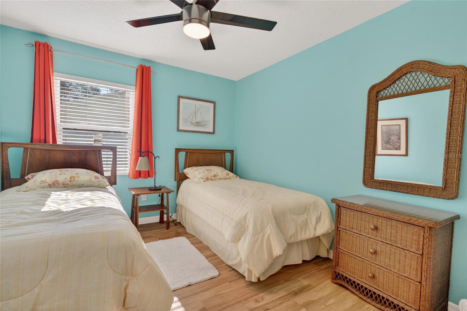 Image 25 of 37 For 5118 Royal Oak Drive