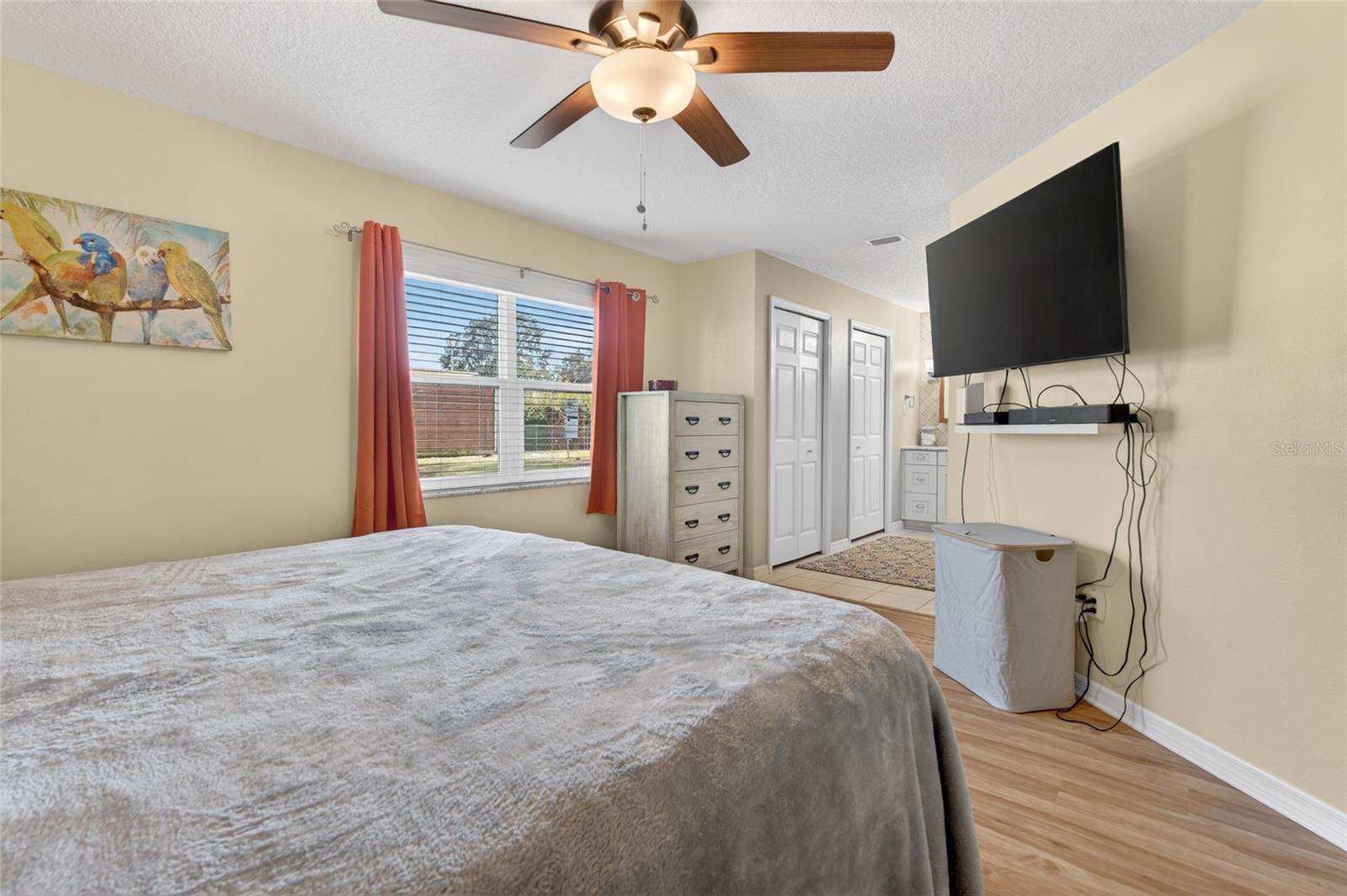 Image 31 of 37 For 5118 Royal Oak Drive