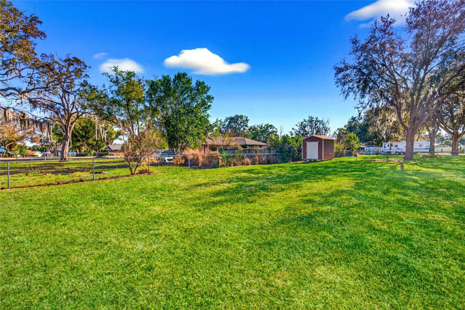 Image 4 of 37 For 5118 Royal Oak Drive