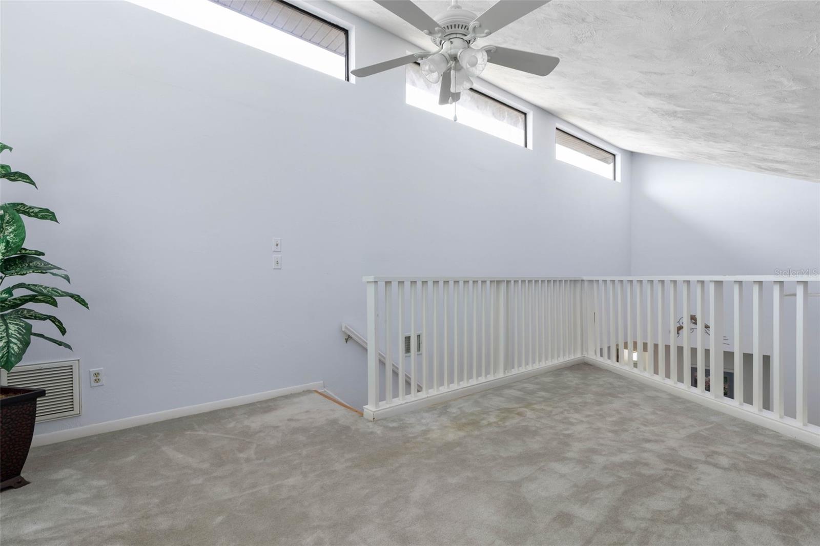 Image 24 of 100 For 60 Kingsley Circle