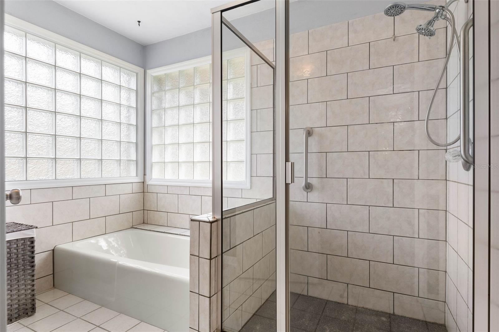 Image 29 of 100 For 60 Kingsley Circle