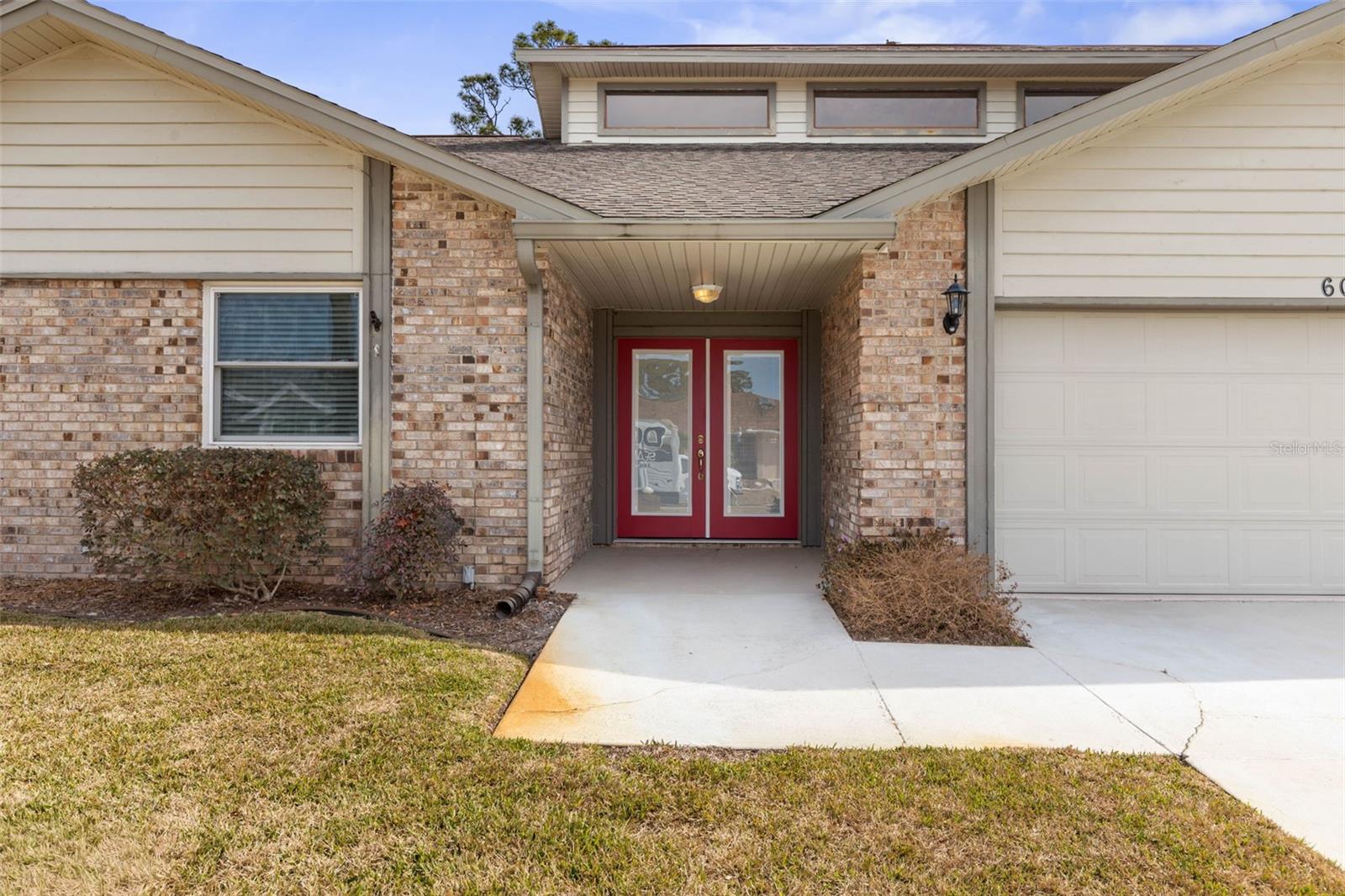 Image 3 of 100 For 60 Kingsley Circle