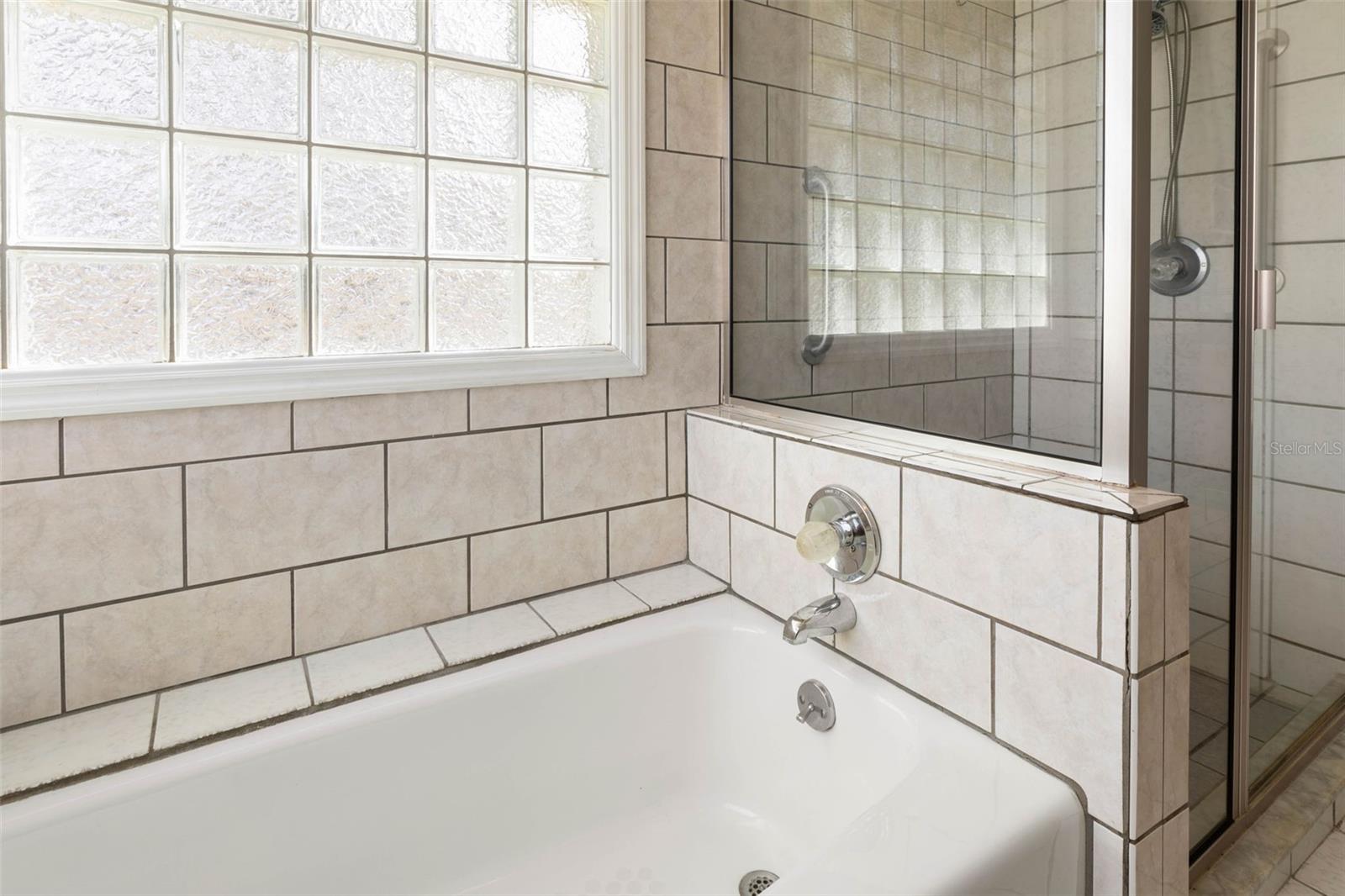 Image 30 of 100 For 60 Kingsley Circle