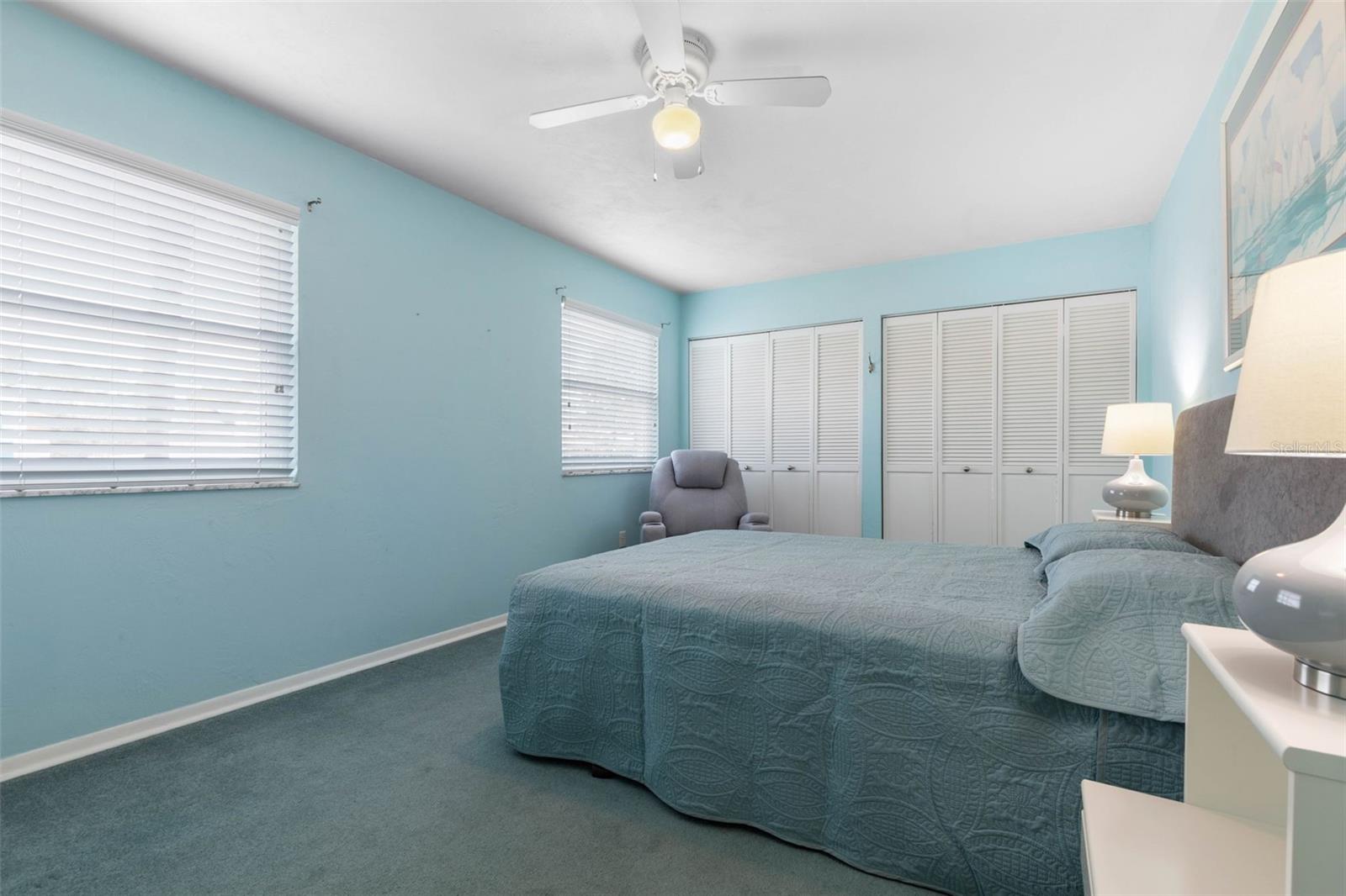 Image 33 of 100 For 60 Kingsley Circle