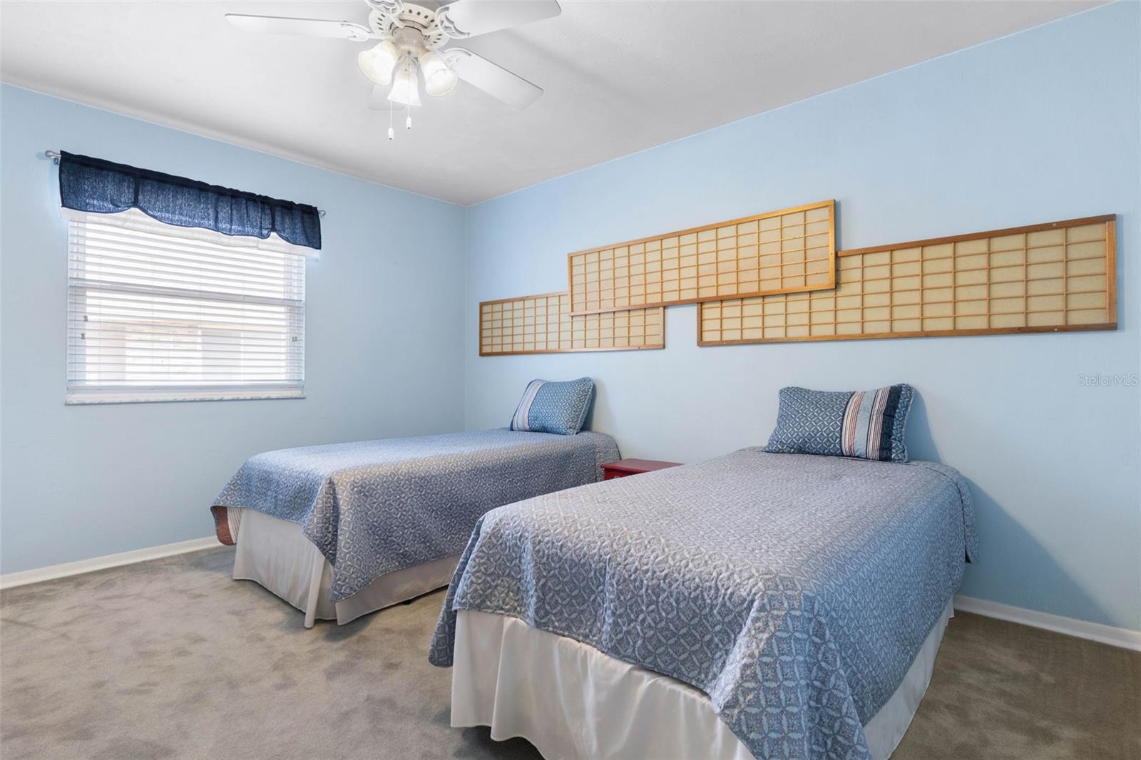 Image 38 of 100 For 60 Kingsley Circle