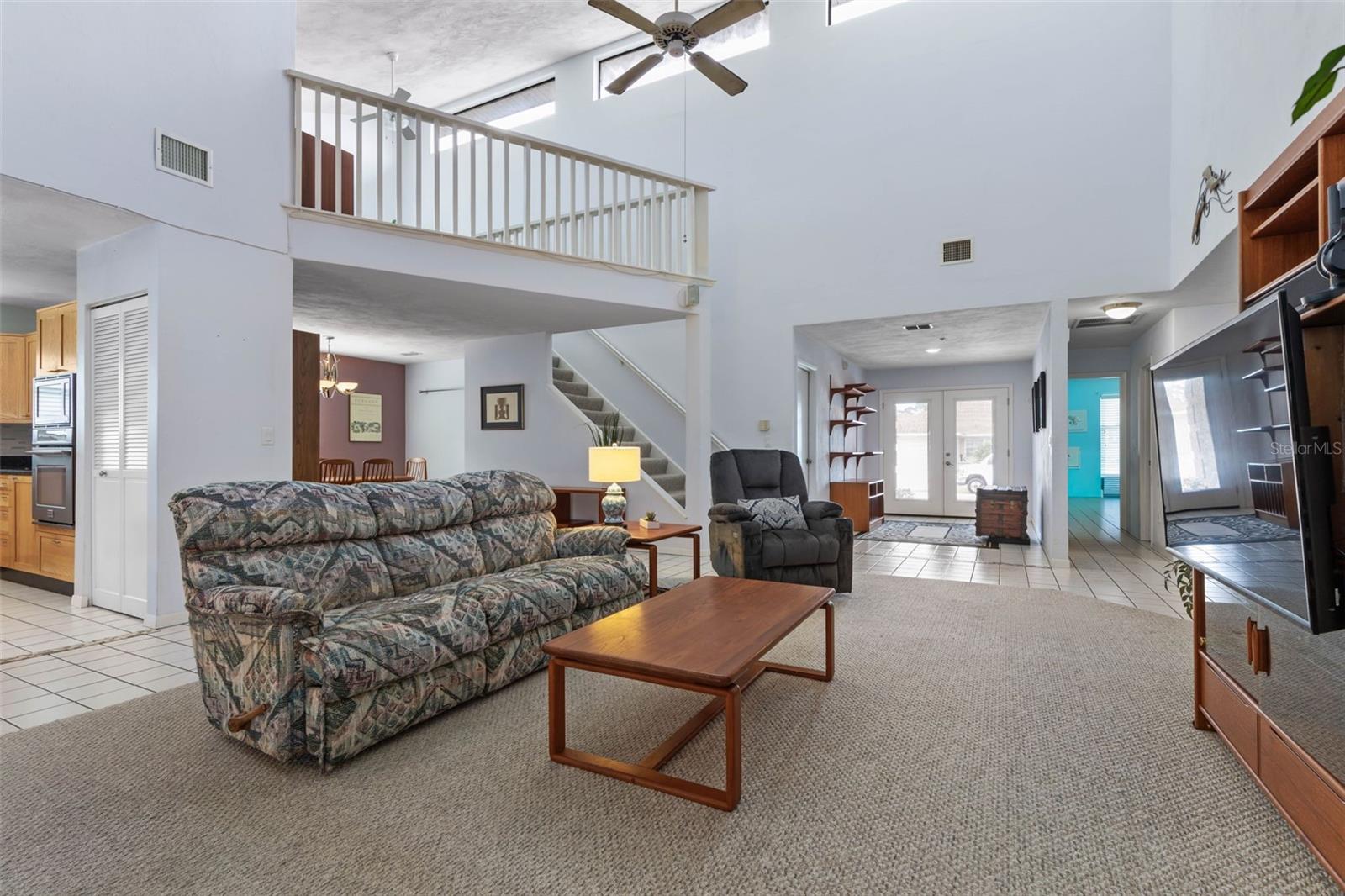 Image 5 of 100 For 60 Kingsley Circle