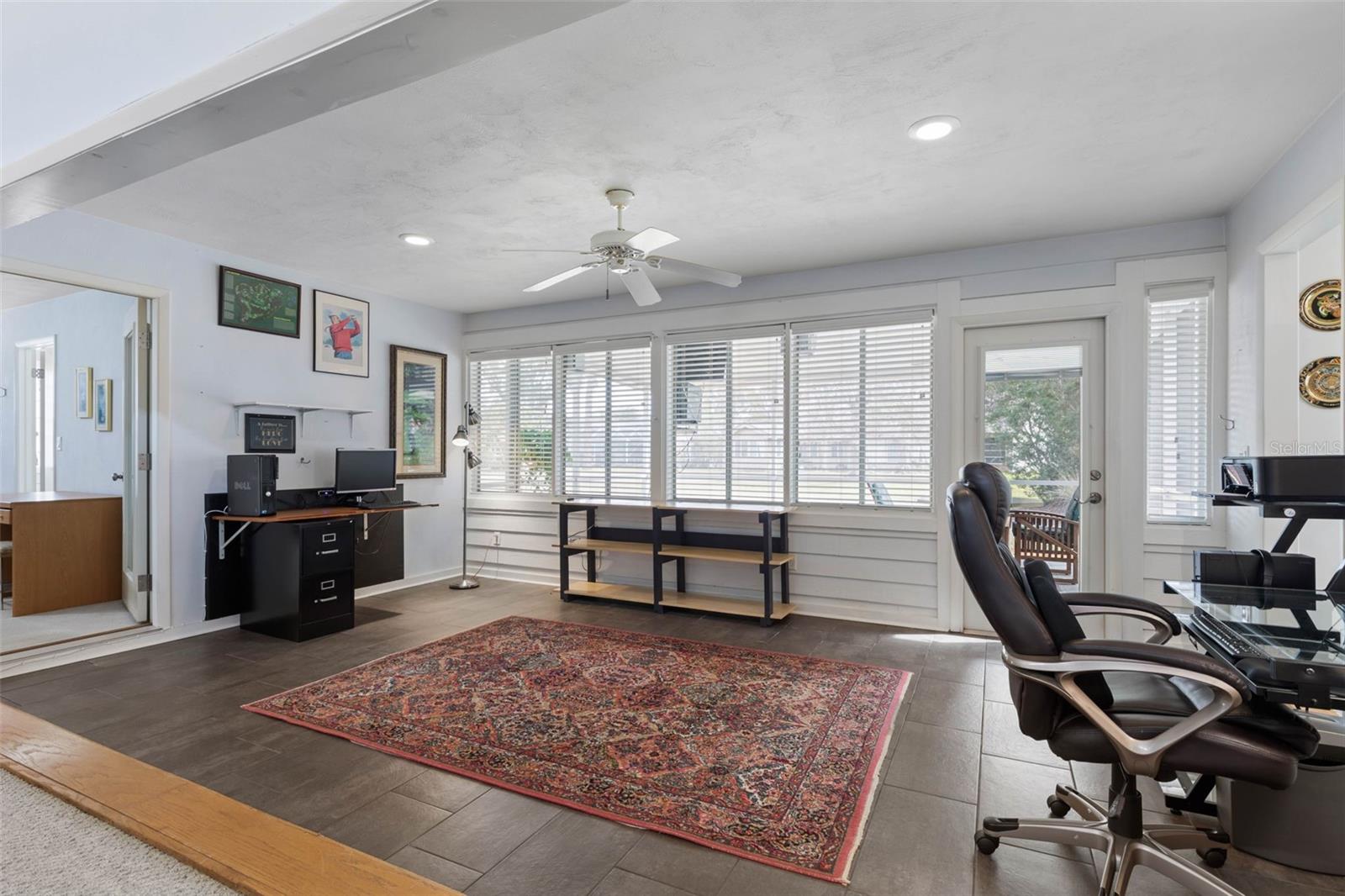 Image 9 of 100 For 60 Kingsley Circle